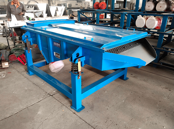 直線振動篩電機傾斜角度對篩分效果有什么影響?